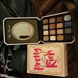 Too Faced eye shadow palette